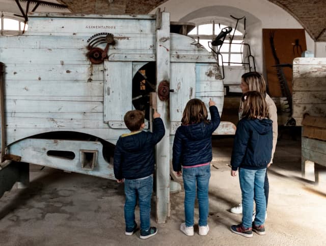 Bambini in visita al Museo Cambonino